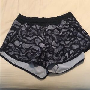 Lululemon tracker shorts